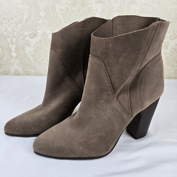 Vince Camuto "Creestal" Gray Suede Heeled Booties Almond Toe Pull On Style - Picture 4 of 15